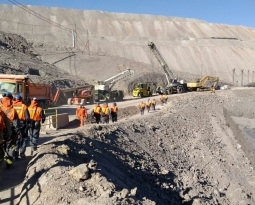 No Chile, Bunker realiza serviços em uma das maiores minas a céu aberto do mundo